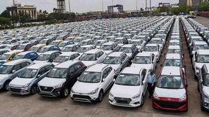 என்னங்க சிவாஜி இப்படி ஆகிடுச்சு.. செப்டம்பர் மாதம் ஆட்டோமொபைல் துறைக்கு நடந்த சோகம்..! 