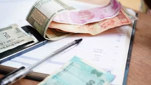  SIP:ரூ.25000 முதலீடு டு ரூ.8 கோடி வருமானம்.. எத்தனை ஆண்டுகளில் இந்த இலக்கை அடைய முடியும்? 