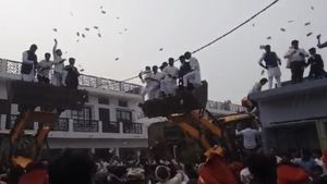 மணமகன் ஊர்வலத்தில் பணமழை.. உத்தரபிரதேச மாநிலத்தில் அட்டூழியம்..!
