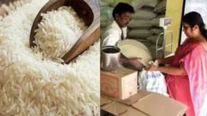மக்களே உஷார்.. இதுக்கு துணை போனீங்கனா உங்க ரேஷன் கார்டு ரத்தாகிவிடும்