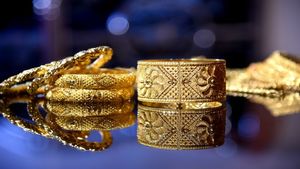Gold Rate Today: தங்கம் விலை பொசுக்குன்னு குறைந்துவிட்டது.. தங்கம் வாங்க ஆளே இல்லையாம்..!! 