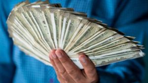 படிச்சு முடிச்சு புதுசா இப்போ தான் வேலைக்கு போயிருக்கீங்களா? முதல்ல இந்த விஷயத்த பண்ணுங்க..! 