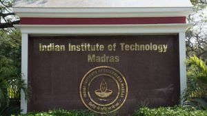  ரூ 4.3 கோடி சம்பளம்.. IIT மாணவருக்கு கிடைத்த ரெக்கார்ட் பிரேக்கிங் வேலைவாய்ப்பு..!