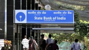  பெண்களுக்கு குறைந்த வட்டியில் கடன் வழங்கும் SBI.. இதில் ரூ. 24 லட்சம் வரை கடன் வாங்கலாம்..!!