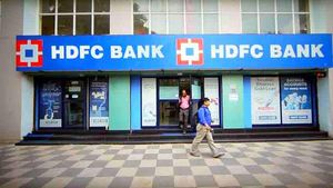  HDFC வங்கி வாடிக்கையாளர்களுக்கு எச்சரிக்கை.. இந்த 2 நாட்களில் பல சேவைகள் வேலை செய்யாது.. கவனம்..!!