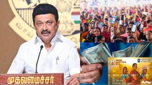 மகளிர் உரிமை தொகை உயர்வு..?? குடும்ப தலைவிகளே தயாரா இருங்க.. ஒரு நல்ல செய்தி வர போகுது..! 