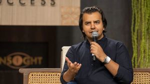 ஓலா ஊழியர்களுக்கு காட்டமான மெயில் அனுப்பிய பவிஷ் அகர்வால்.. நெட்டிசன்கள் வறுத்தெடுக்கின்றனர்..! 