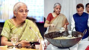 சுட சுட பட்ஜெட் ரெடி.. ஹல்வா விழா உடன் பட்ஜெட் பணிகளை நிறைவு செய்தார் நிர்மலா சீதாராமன்..! 