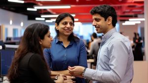 வாரத்திற்கு 4 நாட்கள் மட்டுமே வேலை..200 நிறுவனங்கள் ஒப்புதல்.. ஊழியர்கள் கொண்டாட்டம்..!