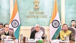 பட்ஜெட் 2025: தொழில்துறைக்கு காத்திருக்கும் சர்ப்ரைஸ் என்ன? இந்த முறையாவது கலால் வரி குறையுமா?