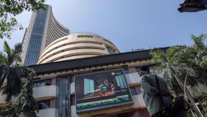  2025-ன் முதல் நாள்.. ரெட் சிக்னல் கொடுத்துவரும் சென்செக்ஸ், நிஃப்டி.. டென்ஷனில் முதலீட்டாளர்கள்..!!