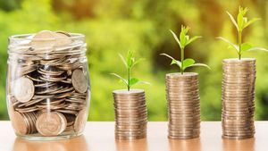 நியூ இயர் ரெசல்யூஷன் எடுத்துவிட்டீர்களா? அப்போ ரூ.10 தினமும் சேமியுங்க விரைவில் கோடீஸ்வரர் ஆகலாம்.!!