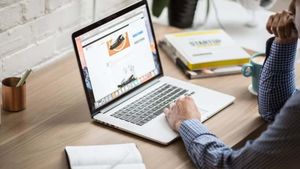 EdTech துறைக்கு பெரும் சோதனை..  2000 ஸ்டார்ட்அப் நிறுவனங்கள் மூடல்!