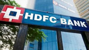 HDFC வங்கியின் நிகர லாபம் 2% அதிகரித்து ரூ.16,736 கோடியாக உயர்வு.. வராக்கடன் 51% அதிகரிப்பு..!!