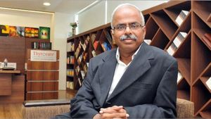 கோடிக்கணக்கில் சொத்து இருந்தும்.. வாடகை காரில் செல்லும் கோயம்புத்தூர்க்காரர்! ஆச்சர்யப்பட்ட மக்கள்! 
