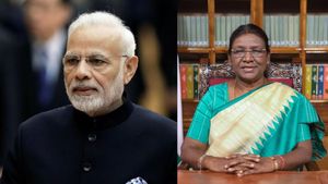  இந்திய பிரதமர், குடியரசு தலைவர், ஆளுநரின் சம்பளம் எவ்வளவு தெரியுமா?