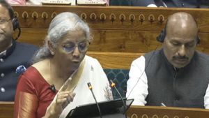 மத்திய பட்ஜெட் 2025: மிடில் கிளாஸ் மக்களுக்கான 10 முக்கிய அறிவிப்புகள்..
