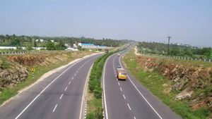 தமிழ்நாட்டில் 963 கிமீ நீளம் கொண்ட 4 வழி சாலை வரப்போகுது.. எங்க தெரியுமா..?
