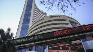 ரூ.1 லட்சம் கோடி மாயம்.. அமெரிக்காவுக்கு ஓட்டம் பிடிக்கும் அன்னிய முதலீட்டாளர்கள்..!