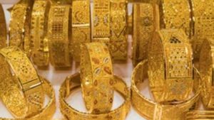 Gold rate today: இன்று மீண்டும் உயர்ந்த தங்கம் விலை.. கிராமுக்கு 20 ரூபாய் அதிகரிப்பு!