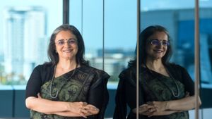 பங்குச் சந்தையில் பெரும் சர்ச்சை.. முன்னாள் SEBI தலைவர் மாதபி புச்சுக்கு எதிராக ACB வழக்கு!!