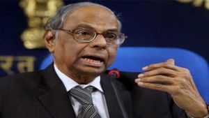  வருவாயை அதிகரிக்க மாநில அரசு வரி விதிக்கலாம்! முன்னாள் ஆர்பிஐ கவர்னர் சொல்லும் யோசனையை பாத்தீங்களா?