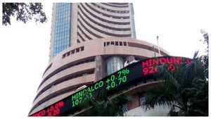 4 நாளில் சென்செக்ஸ் 4,700 புள்ளிகள் ஏற்றம்..  பங்குகளை வாங்கலாமா அல்லது விற்கலாமா?..