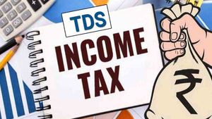 ரூ. 50,000-த்திற்கு மேல் வாடகை செலுத்துகிறீர்களா? TDS-ஐ மிஸ் பண்ணிடாதீங்க!இல்லனா சிக்கல் ஆயிடும்!