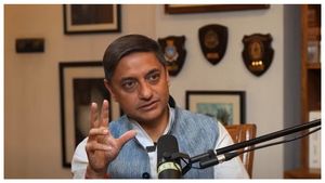 தனிநபர் வருமானம் அதிகரிக்க இதுதாங்க வழி..  - ஜிடிபியை கை காட்டும் சஞ்சீவ் சன்யால் 