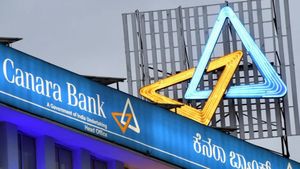 கனரா வங்கி வாடிக்கையாளர்கள் அதிர்ச்சி.. FD வட்டி விகிதங்கள் ஏற்பட்ட அதிரடி மாற்றம்..!!