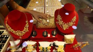 தங்கம் விலை இன்று: இரண்டு நாள் அமைதிக்கு பின் பொங்கி எழுந்த தங்கம்.. வேதனையில் நகை பிரியர்கள்.!!