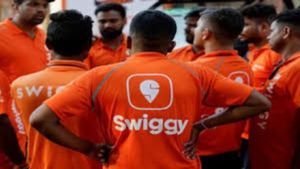 ஸ்விக்கி கொடுக்கும் ஷாக்!! ஒவ்வொரு 100 ரூபாய்க்கும் 18 ரூபாய் நஷ்டம்..