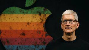 ஆப்பிள் அறிமுகம் செய்த லிக்விட் கிளாஸ்.. பங்குச்சந்தையில் சோகக்கதை.. என்ன நடந்தது..?