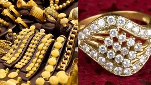 தாறுமாறாக உயரும் தங்கம் விலை.. வைரம் பதிக்கப்பட்ட நகைகளை வாங்கிக் குவிக்கும் மக்கள்.. இதான் காரணமா?