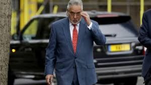 லண்டனில் சௌகரியமான வாழ்க்கை - விஜய் மல்லையாவுக்கு எங்கிருந்து பணம் கிடைக்கிறது?