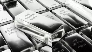 புதிய உச்சம் தொட்ட வெள்ளி விலை.. ஒரு கிலோ ரூ.1,09,000.. வரும் நாட்களில் எப்படி இருக்கும்..?