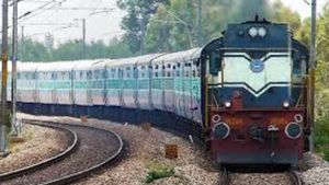 தட்கல் டிக்கெட் முன்பதிவு: ஆதார் மட்டுமல்ல இனி இதுவும் கட்டாயம்.. அமலுக்கு வந்தது புதிய விதி..