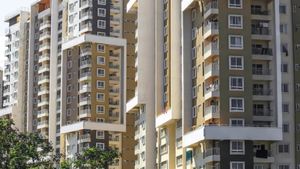 பெங்களூருவில் வீடு விலை உயர்வதற்கு இவர்கள்தான் முக்கிய காரணம்.. வறுத்தெடுக்கும் நெட்டிசன்கள்..!!