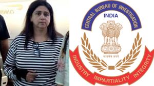 தங்கம் இறக்குமதியில் மோசடி.. 25 ஆண்டுகளாக ஆட்டம் காட்டிய மோனிகா கபூர்.. தட்டி தூக்கிய சிபிஐ..