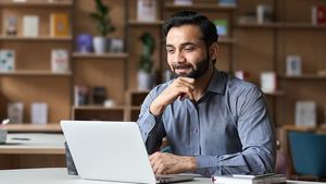 இந்தியாவில் அதிக சம்பளம் வாங்குவது எந்த வயதினர் தெரியுமா? கேட்டா ஷாக் ஆயிடுவீங்க?