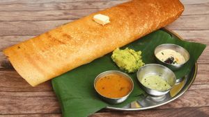 தோசையை திருப்பிப் போட்டு மாதம் ரூ.1 கோடி சம்பாதிக்கும் தம்பதி.. கண்ணீர் விடும் பட்டதாரி இளைஞர்கள்.!!