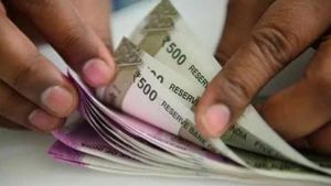 ரூ.1 லட்சம் முதல் ரூ.5 லட்சம் வரை முதலீடு.. அதிக வருமானம் தரும் வங்கிகள் எது..?