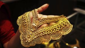  தங்கம் விலை அதிர்ச்சி உயர்வு.. இன்று புதிய உச்சம்! நகை பிரியர்கள் கலக்கம்..!!