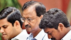 இந்தியாவையே உலுக்கிய சத்யம் நிறுவனம்.. நியாபம் இருக்கா..? ரூ.7,000 கோடி மோசடி செய்த ராமலிங்க ராஜு