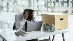 ஒரே வீடியோ கால்.. அனைத்து ஊழியர்களும் பணிநீக்கம்.. இந்திய ஐடி துறையில் என்ன தான் நடக்கிறது?..