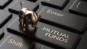 ஒரே நேரத்தில் மொத்தமாக முதலீடு செய்வது நல்லதா? மாதாந்திர முதலீடு செய்வது நல்லதா? சிறந்த வழி என்ன..?