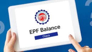 20 ஆண்டுகள் வேலை செய்யும் நபரின் பிஎஃப் கணக்கில் எவ்வளவு பணம் இருக்கும்? 