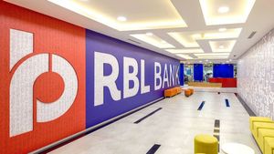 அசுர வளர்ச்சி கண்ட RBL வங்கி பங்குகள்.. 65% லாபம்-ன்னா சும்மாவா.. விற்பனை வதந்திகளுக்கு நோ சொன்ன வங்கி.!!