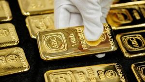 தங்கம் தொடர் சரிவு.. இன்று தங்கம் வாங்குவோருக்கு மிகப்பெரிய சர்பிரைஸ்..!!