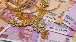 இங்கயும் தங்கம் தான் முதலிடம்!! தங்கம் விலை உயர உயர சாமானிய மக்கள் என்ன செய்யுறாங்க தெரியுமா?